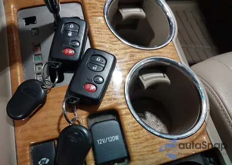 2010 Toyota Highlander Hybrid Limited V6 z USA, uszkodzony, nr VIN JTEJW3EH3A2047799